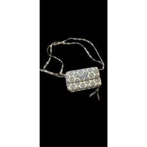 Vera Bradley Green and Gray Crossbody Wristlet Wallet    Approximately 3.5x5x2 c